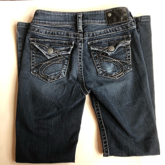 Silver Suki Dark Wash Distressed Denim Jeans Size 25 - Picture 2 of 11